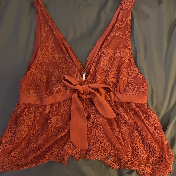 Free people lace tank size L - Picture 5 of 5